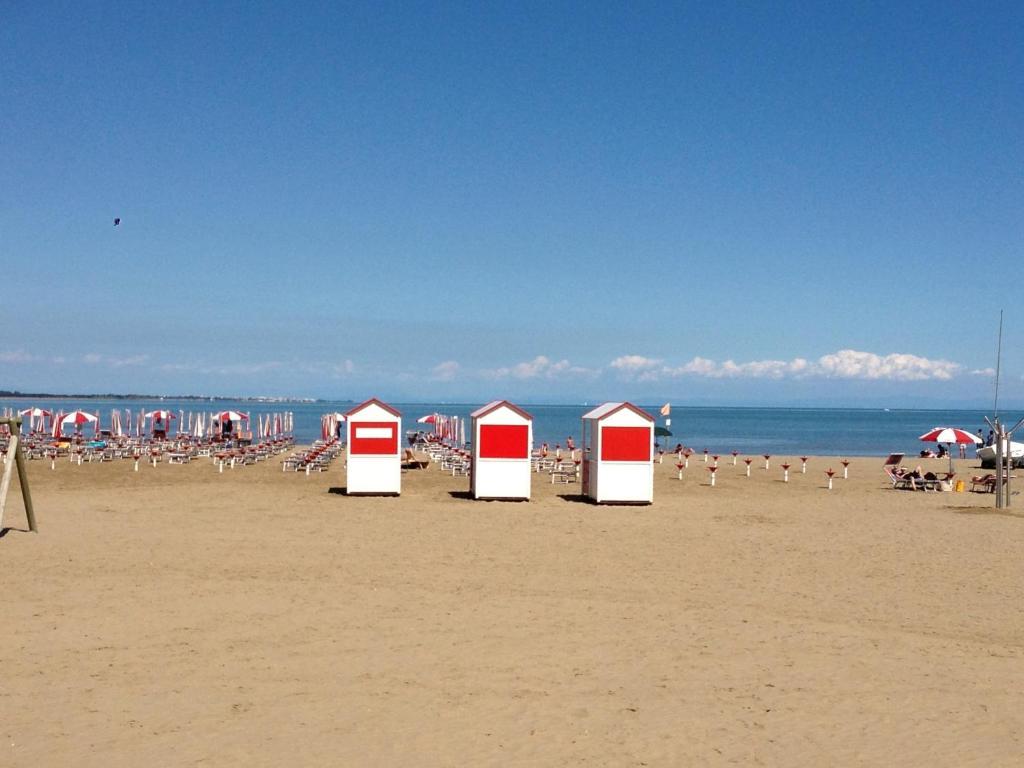 Villaggio Hemingway - Family Aparthotel Caorle Dış mekan fotoğraf